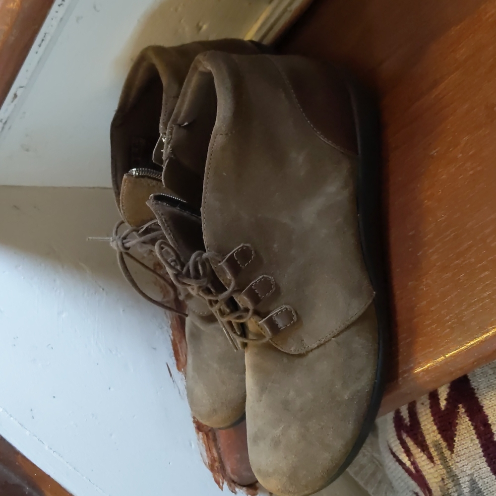 Clarks shoes
